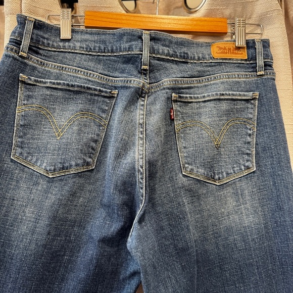 Levi’s Women’s Bootcut Mid Rise Denim Jean size 12 - Picture 5 of 11